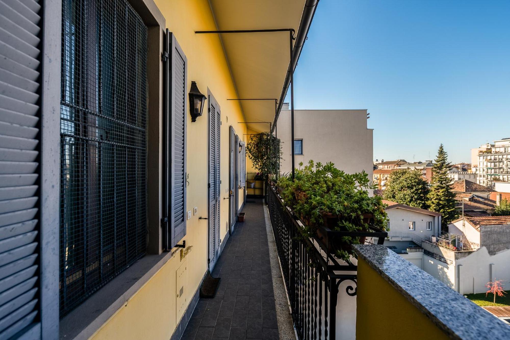 Apartamento Bright Loft - Free Private Parking Milán Exterior foto
